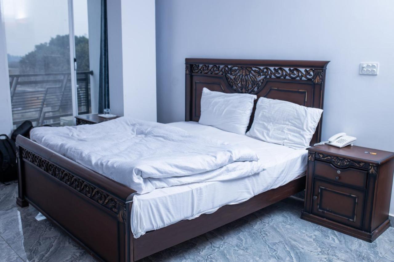 Hotel Regal Residency Rawalpindi Esterno foto