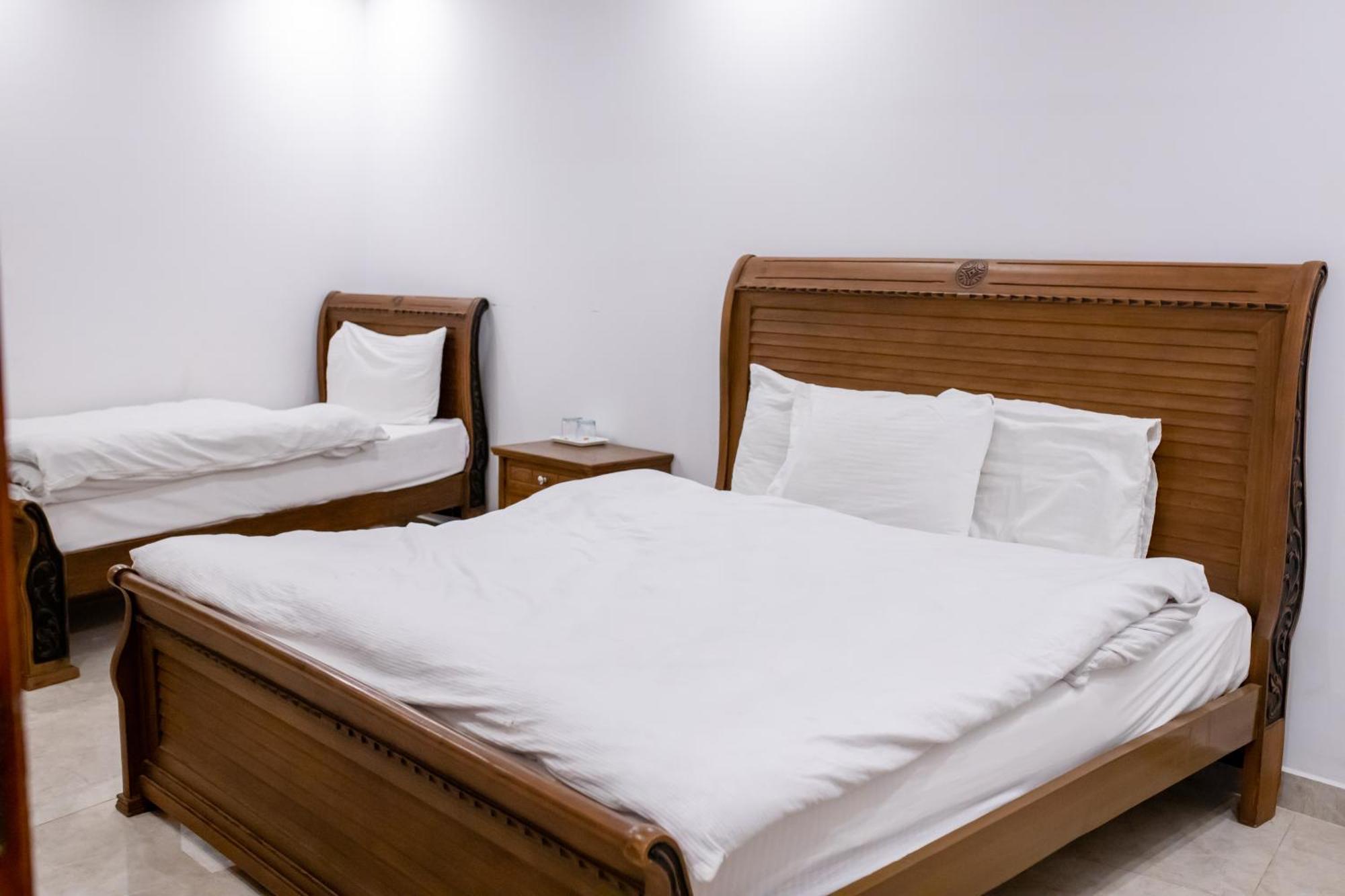 Hotel Regal Residency Rawalpindi Esterno foto