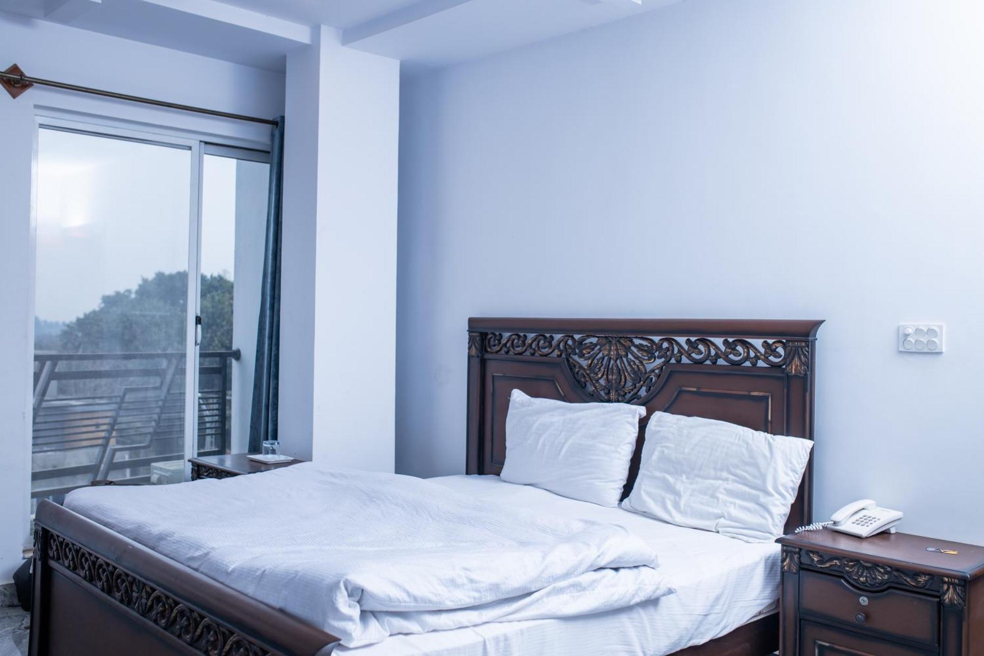 Hotel Regal Residency Rawalpindi Esterno foto